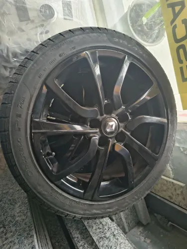 Rodas e pneus