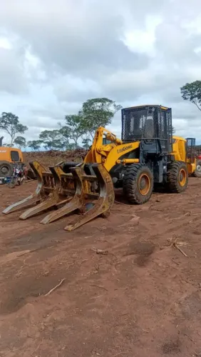 Maquinario Pá Carregadeira !!