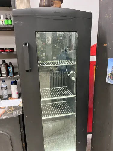 Geladeira Expositora