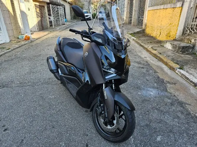 Xmax 300