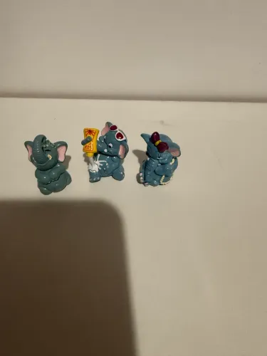 Kinder ovo elefantes
