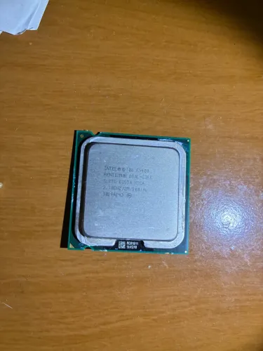 Processador P/ Desktop Intel Pentium Dual Core E5400 PN: slgtk - Retirado