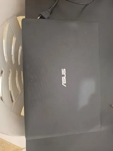 Vendo notebook Asus