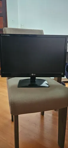 Monitor LG 20" Flatron E2041 Widescreen - Funcionando Perfeito