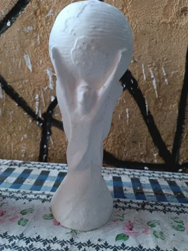 Peças de gesso crú