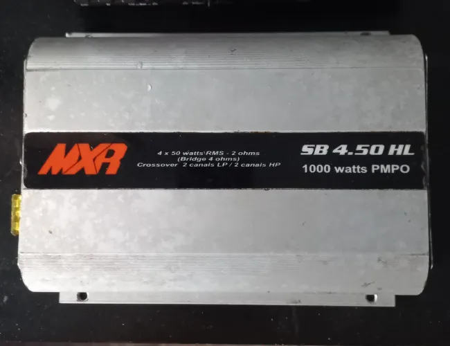 Amplificador MXR automotivo