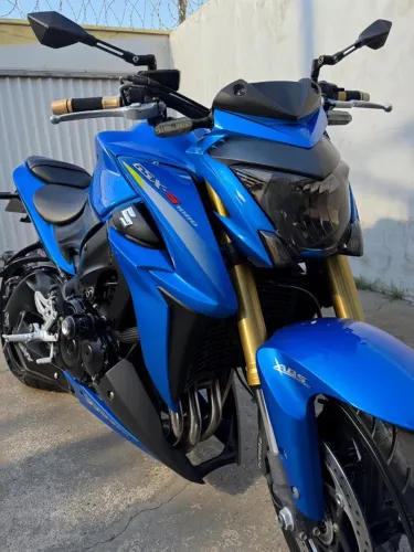 SUSUKI GSX-S1000