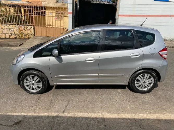 Honda Fit DX 1.4 Flex 16V 5P Mec. 2013