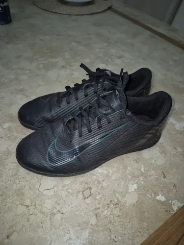 Chuteira nike número 38