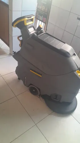 Limpadora e secadora de piso profissional kascher bd 50/50