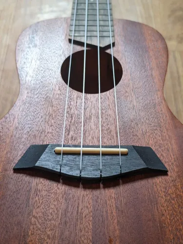 Ukulele Tagima 23K Concert + Case E Brasil - Ótimo Som e Acabamento!