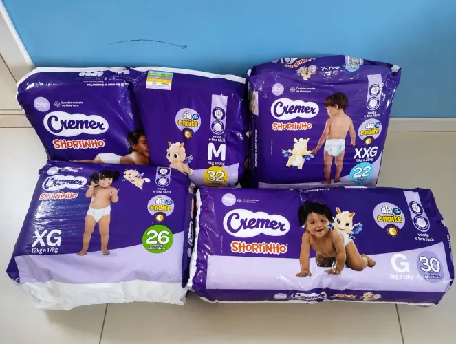 Fraldas Cremer shortinho por 33 R$ cada, veja na descrição 