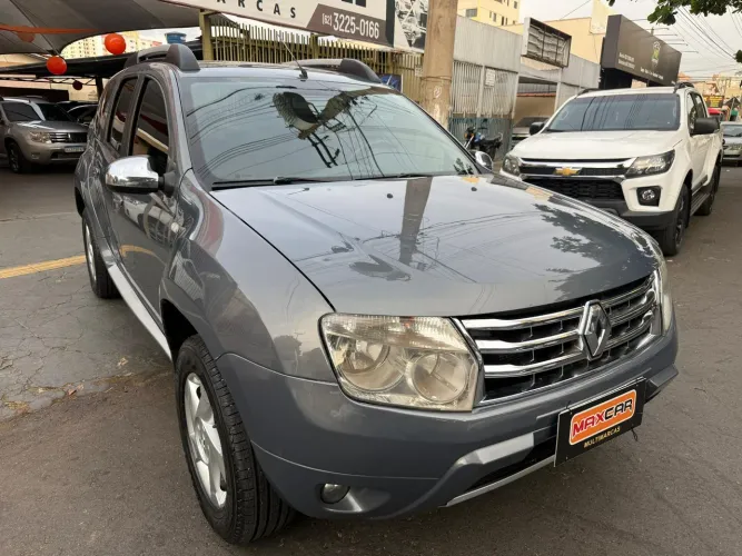 Renault Duster Dynamique 2.0 Hi-flex 16V Aut. 2014