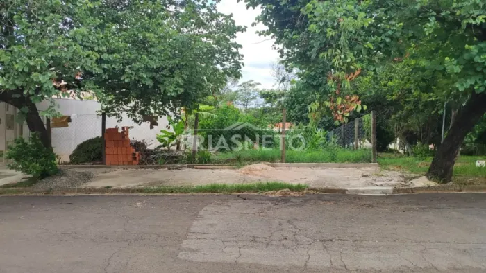 Terreno a venda no Santa Rosa