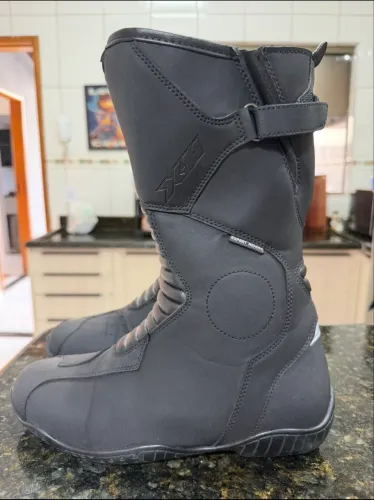 Bota X11 Celeste