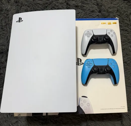 Playstation 5 mídia física + 2 controles originais