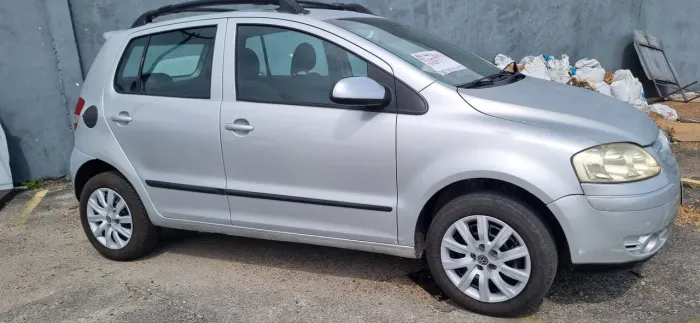 Volkswagen Fox Plus 1.0mi/ 1.0mi Total Flex 8V 4P 2010