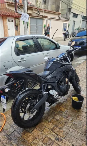 MT 03 em perfeito estado, 
