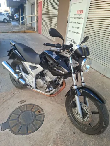 VENDO HONDA TWISTER