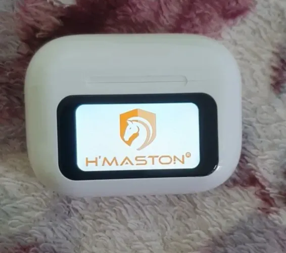 Fone sem fio (TWS) na caixa sem uso