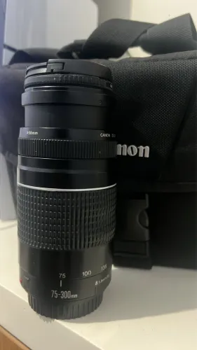 Lente 75-300 canon com bolsa 