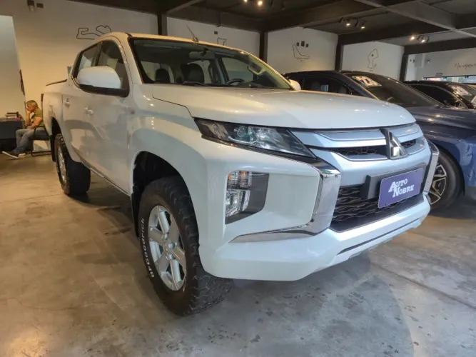 Mitsubishi L200 Triton Sport GLS 2.4 CD Diesel Aut. 2022