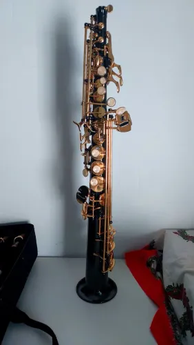 Saxofone Soprano + Boquilha Plastireed SOLID 7 e Palheta Sintética