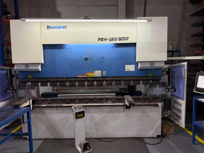 Dobradeira 160 ton 3.2m CNC Eurostec