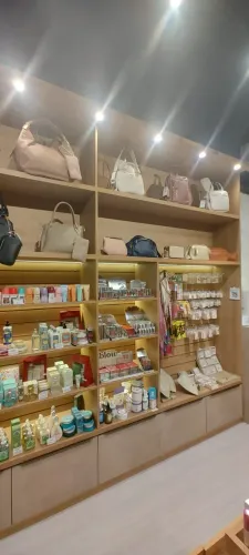 Vendo estrutura de loja toda em MDF