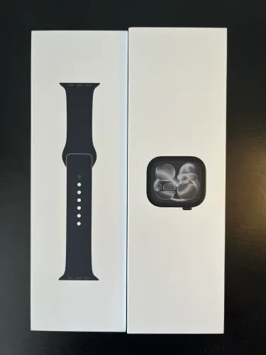 Apple Watch Series 11. Lacrado com garantia apple 1 ano
