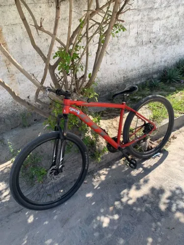 Bicicleta aro 29 toda em ordem preço a negóciar