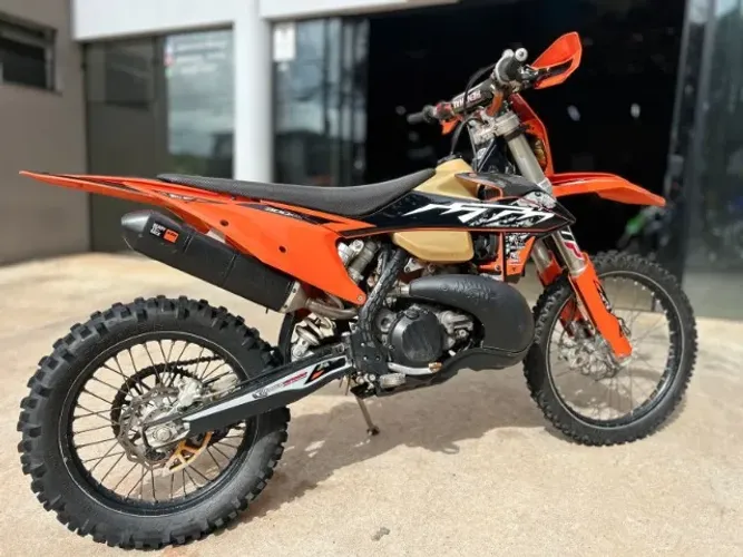 Ktm 300 2021 pego troca