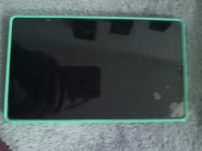 Tablet semi novo