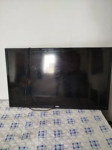 SMART TV PHILCO 43 PL COM TELA QUEIMADA