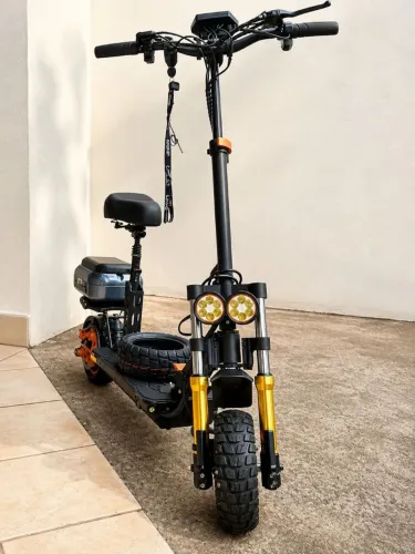 Patinete Elétrico KuKirin M5 Pro + Pneu Extra e Cadeado (Completo)