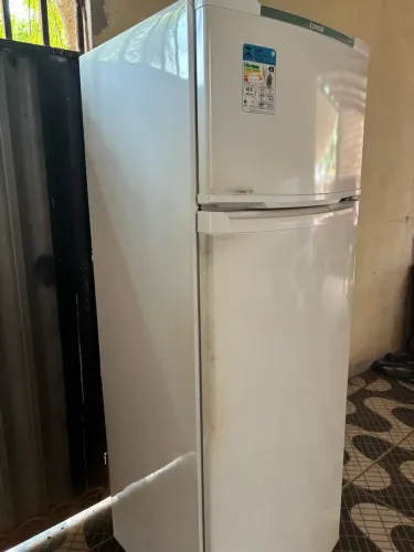 Geladeira com defeito
