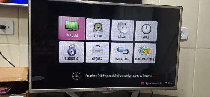 Tv LG 32 polegadas não e smartv