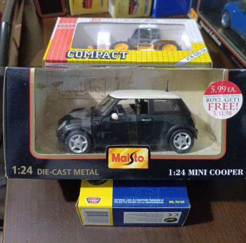 Miniatura Maisto special Edition mini cooper 1:24(Importado)