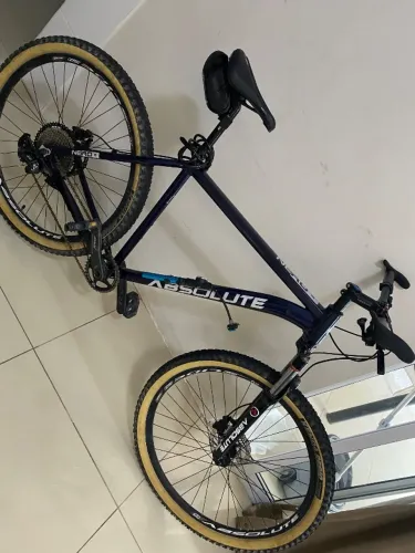 Bicicleta Absolute