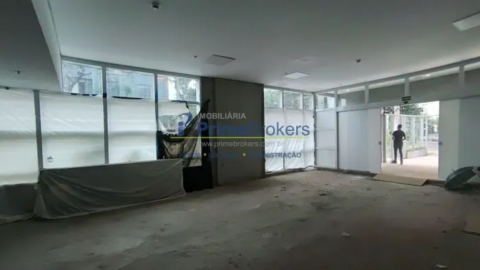 Aluga-se Loja com 113m² 1 vaga ao lado do Metrô São Joaquim