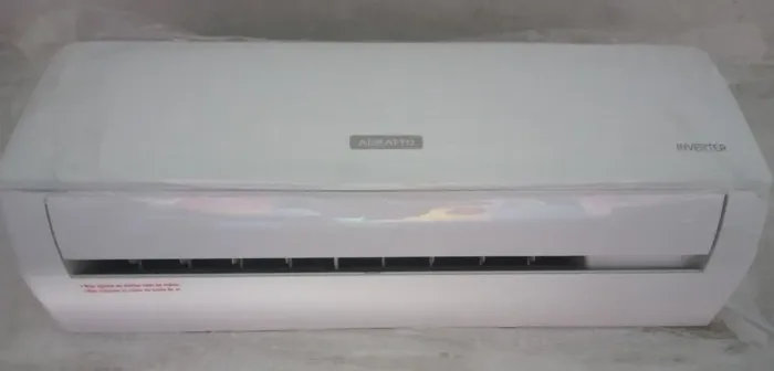 Ar condicionado Agratto 220 volts novo 9BTUS Fazemos a Entrega