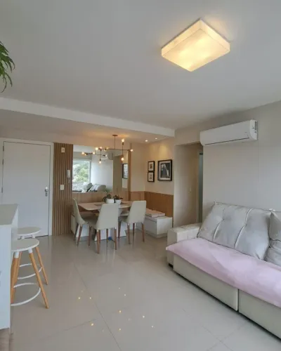 Apartamento Mobiliado com 2 Quartos e Vista Panorâmica em Porto Alegre