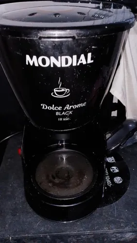 Impressora, relógio digital com alarme, cafeteira, microondas,secador de cabelo,prancha