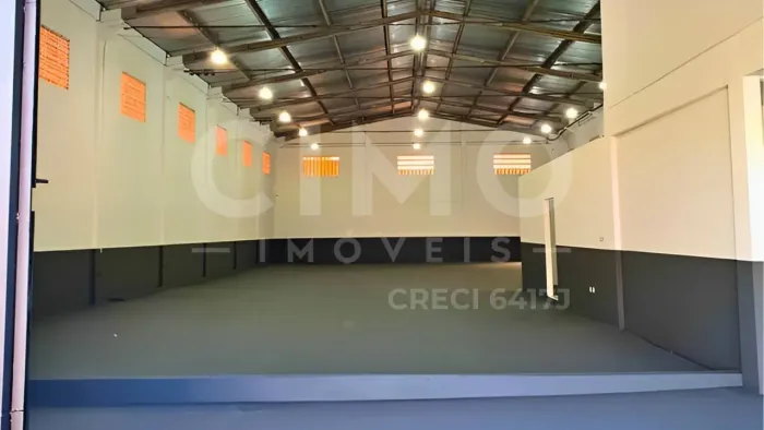 Galpão Comercial para Locação  650m² | Bairro Cordeiros  Itajaí/SC