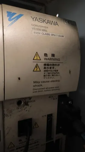 Converter Yaskawa VS 656 MR5 200V Class 3PH 7,5 KW CNC