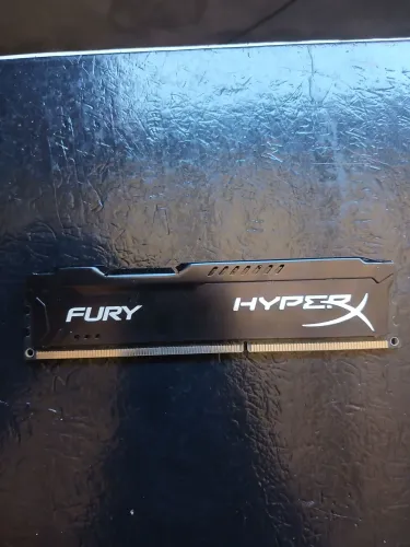 MEMORIA RAM HYPERX 4GB DDR3 R$50