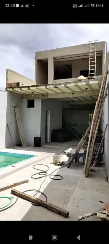 Casa dois andares com piscina