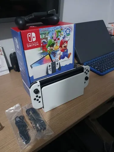 Nintendo Switch OLED Branco 