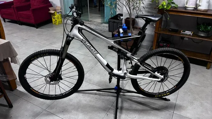 Bicicleta Specialized 2011 Stumpjumper FSR Elite Carbono