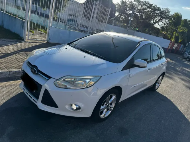 Ford Focus 1.6 S/1.6 SE Flex 16V 5P AUT 2015